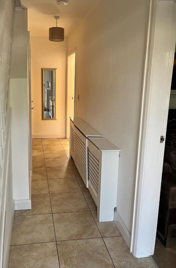 Spacious Townhouse in the Heart of Castledawson - B&B Castledawson