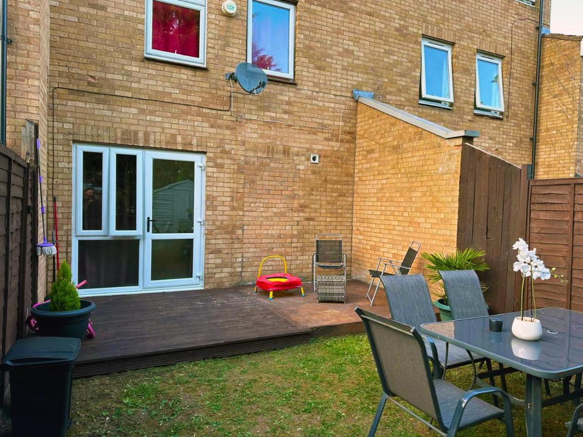 Easy Stay Budget Rooms - B&B Peterborough