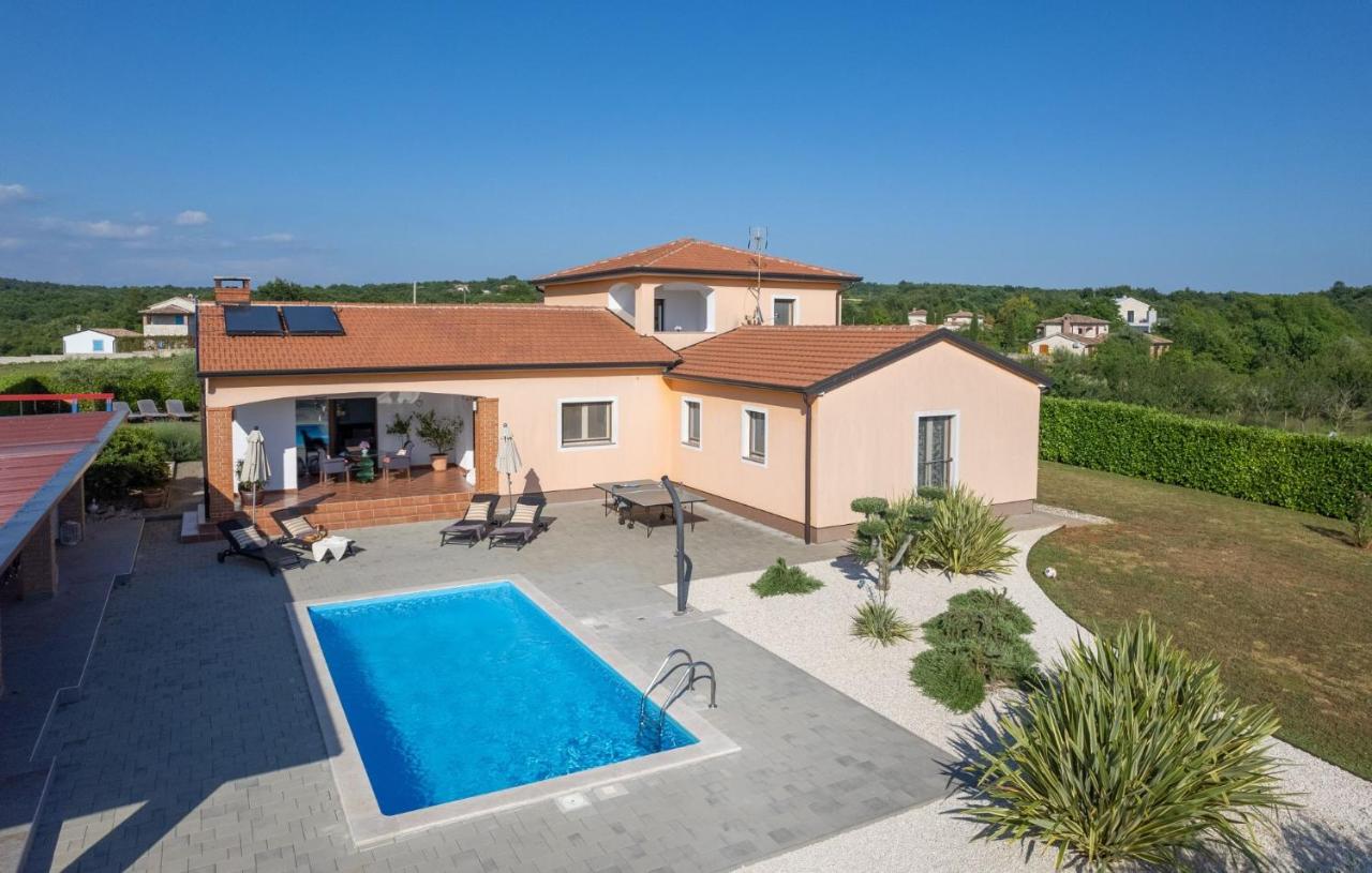 Villa St. Anna in Radetici - Haus für 8 Personen - B&B Radetići