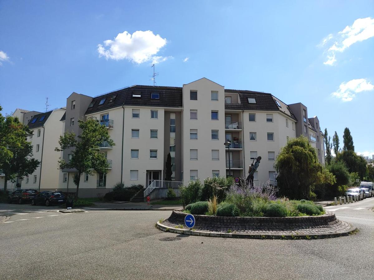 Appartement F2 Strasbourg Métropole, 44qm, 2 Zimmer, komfortabel, Balkon, Tram 5 Minuten - B&B Bischheim