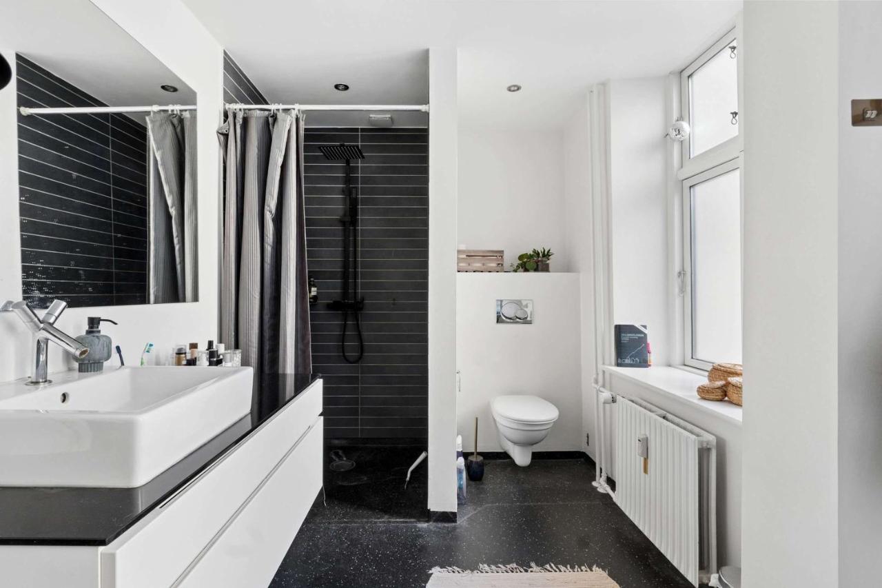 Large apartment in Aalborg with a beautiful garden view - B&B Aalborg