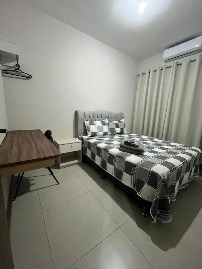Apto Moderno 2 quartos com ar condicionado e garagem - B&B Medianeira