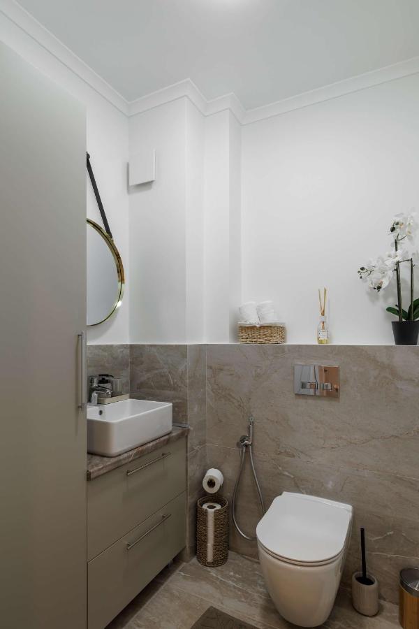 Soul Rentals 2BR Cozy Apt, New Block & Calm Gem - Chambres d'hôtes Chişinău