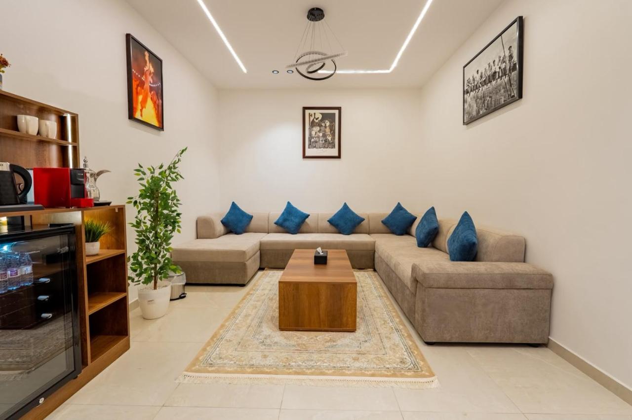 ART boutique suite جناح فاخر بكرسي مساج و موقع راقي - Chambres d'hôtes Djeddah