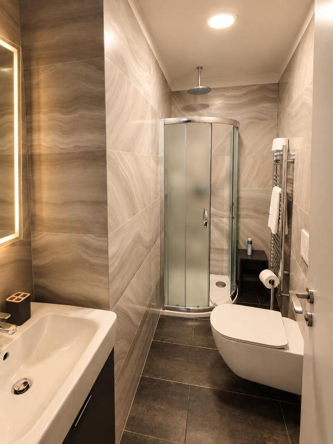 Habitación Doble Económica con cama grande