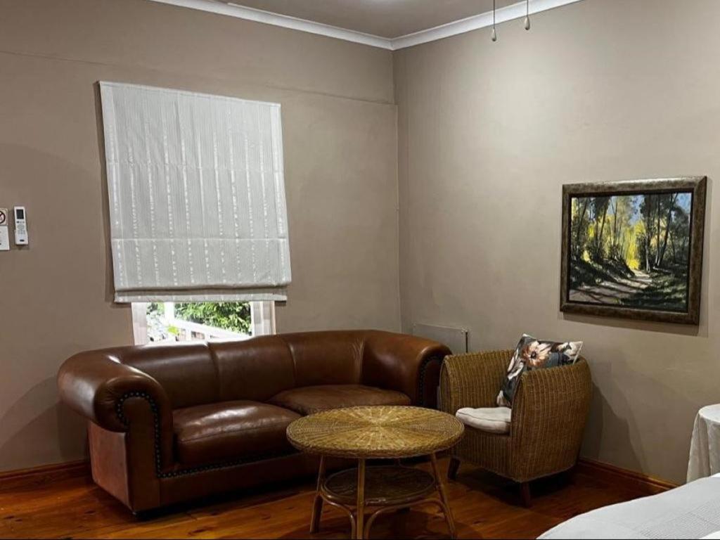 Premier Queen Room