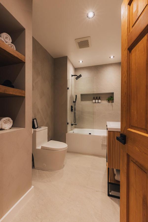 Scenic Oasis Retreat with Sauna and Hot Tub - B&B Esperance