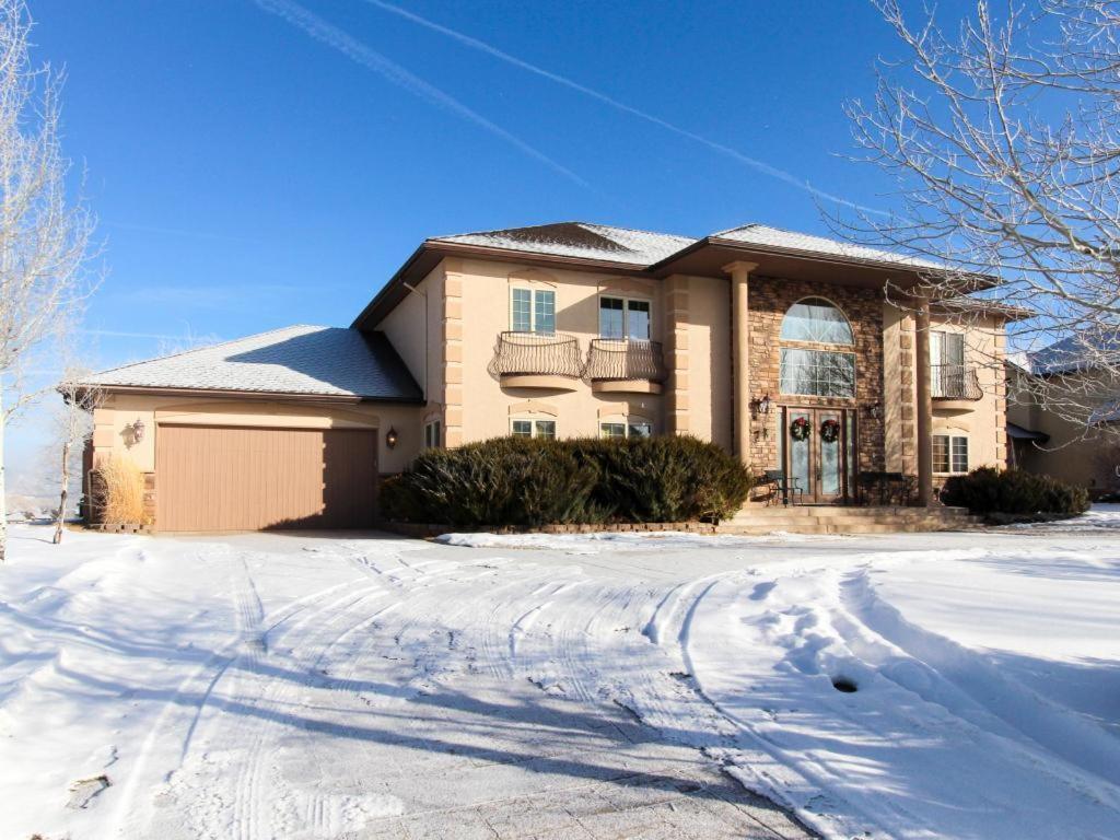 The Timberwolf on Cotton Ranch - B&B