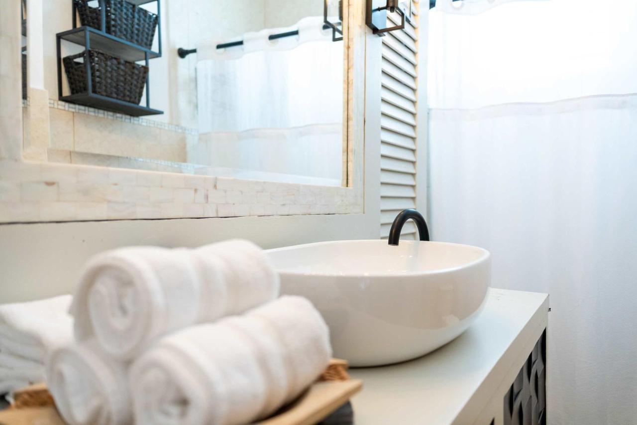24 Atlantic Place by Stay with Bear - B&B San Juan