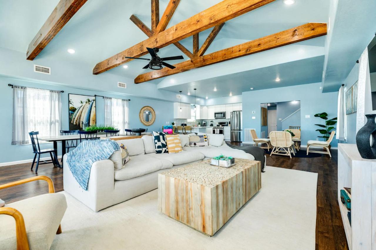 Direct Beach Access Beachfront - B&B Freeport