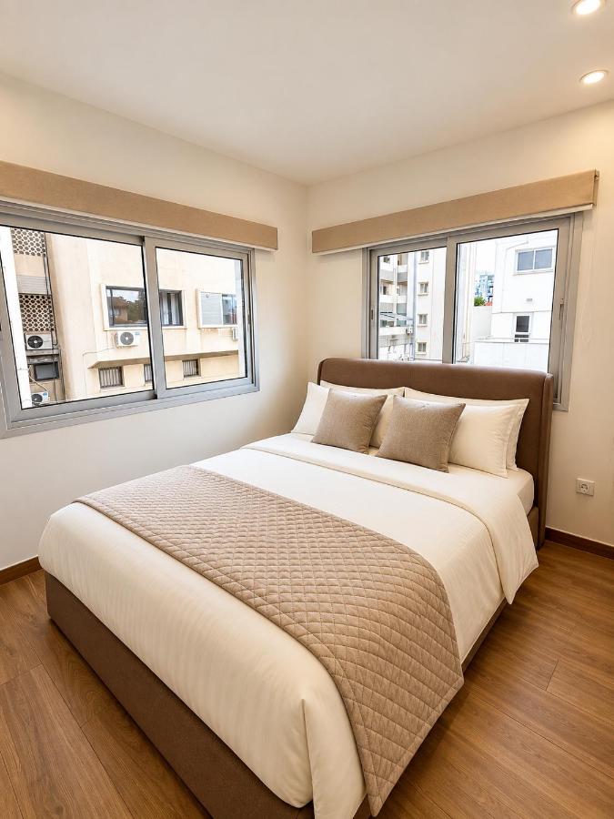 Fini 102 - B&B Larnaka