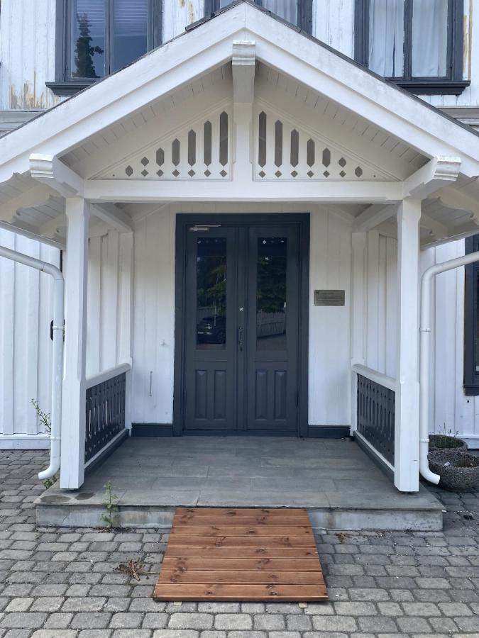 Nedre Jønholt Gård - Bed and Breakfast Porsgrunn