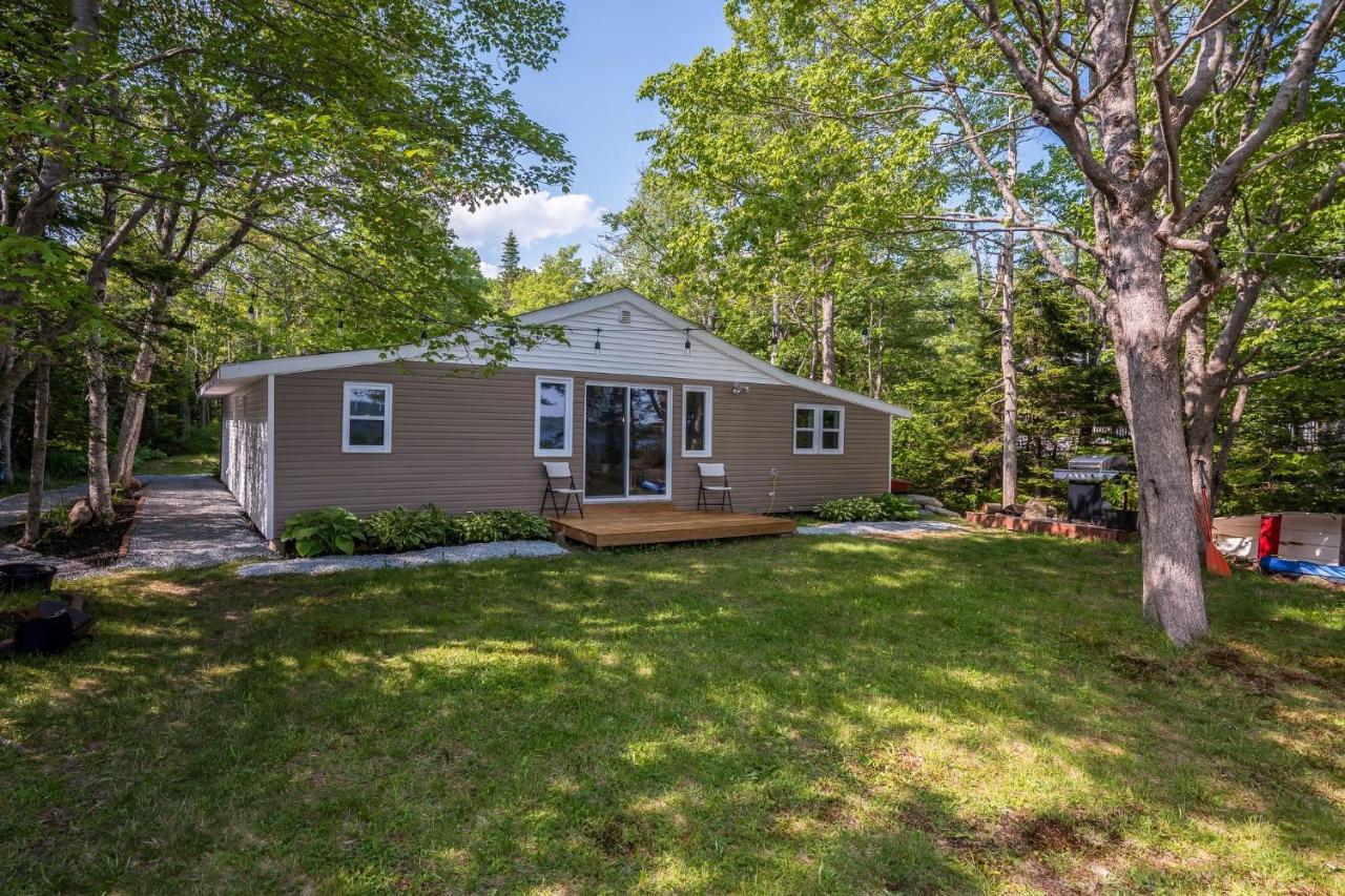Lakeside Cottage - Nest by the Lake - Halifax - B&B Mount Uniacke