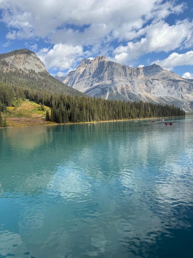Mountain Inn Canmore - B&B Canmore