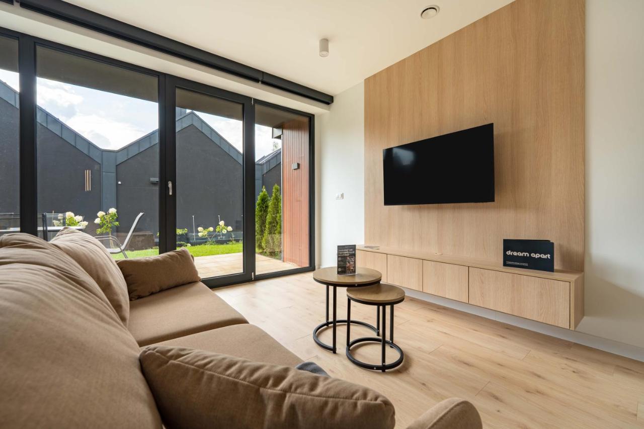 Appartamento con 2 Camere da Letto, Balcone e Terrazza