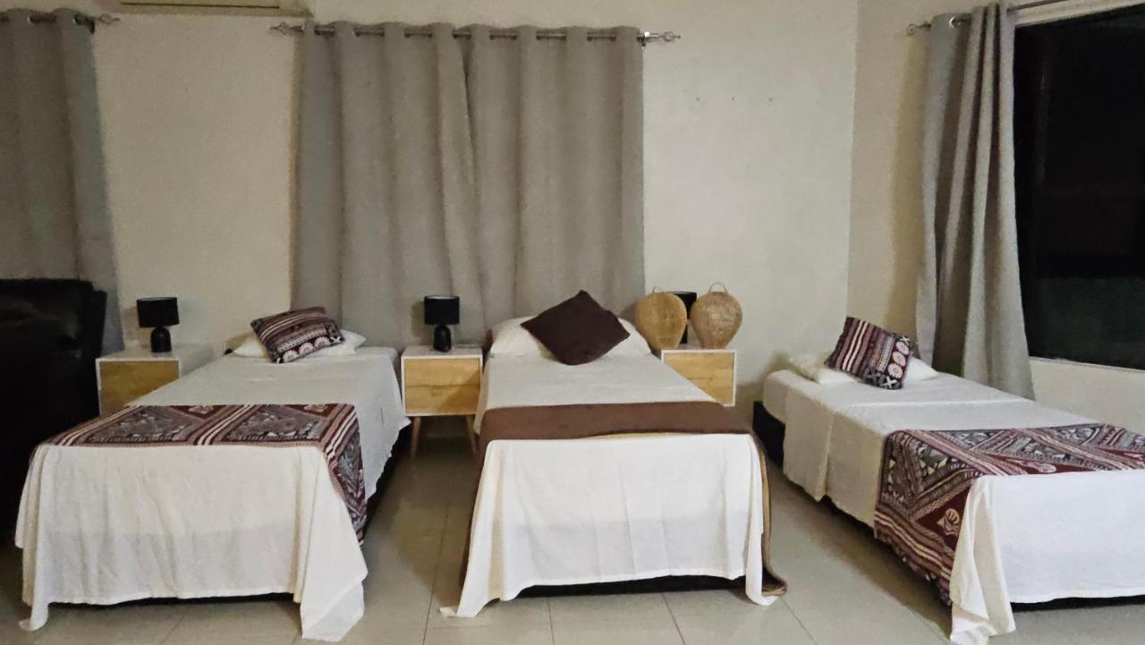 Single Bed in Mixed Dormitory Room