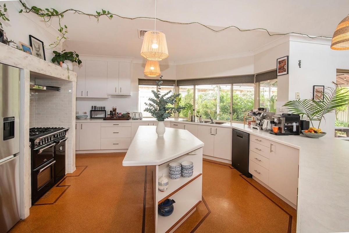 Salt & Skye- Enchanting Beach House - Ferienwohnung Busselton