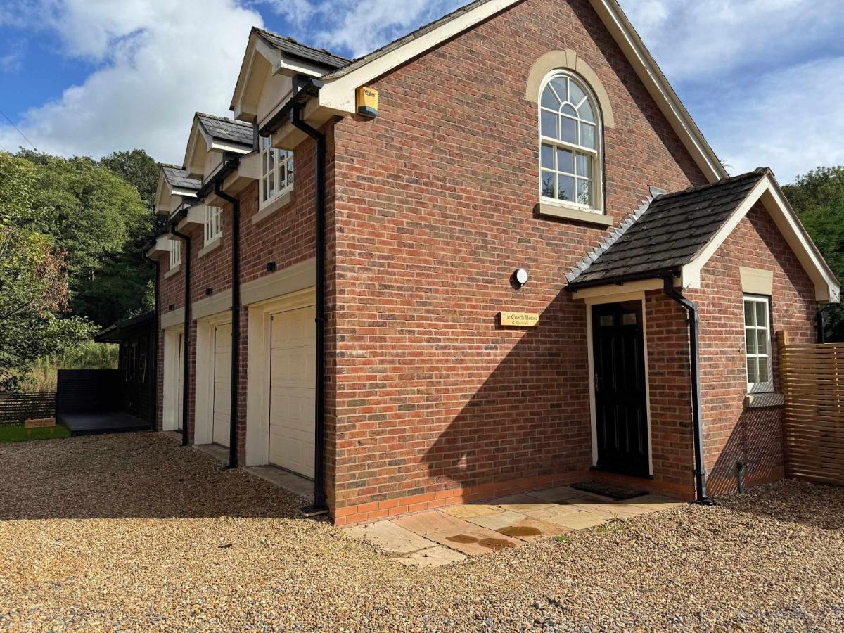 Riverside Congleton Flat, Parking, Nr LaplandUK - Ferienwohnung Congleton