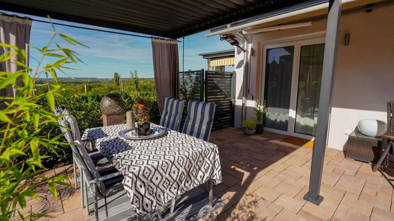 DT-Apartmans Keszthely - Chambres d'hôtes Keszthely
