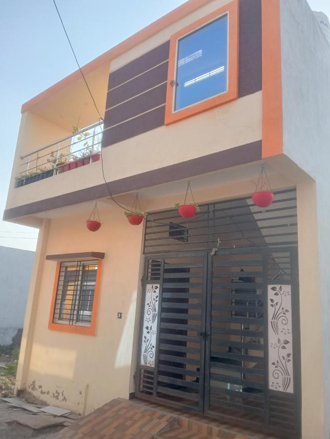 Santosh home stay - B&B Ujjain