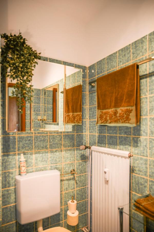 Apartment Mavi - Düsseldorf Stadt & Wald - B&B Düsseldorf