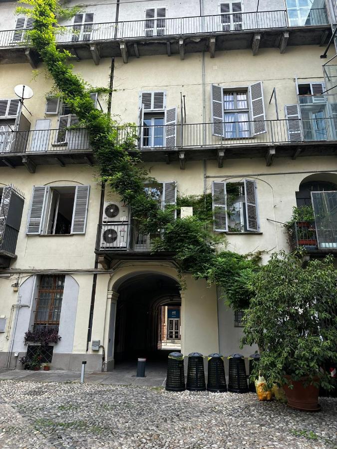 Casa EGIZIO - NOVITA' - APPENA PUBBLICATO - B&B Torino