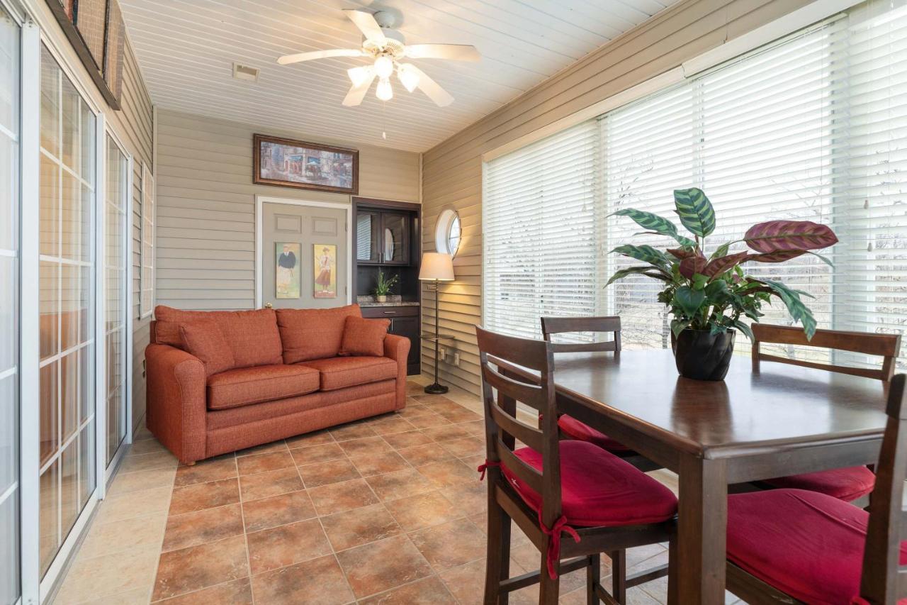 Greenside Hideaway - In the heart of Branson - Chambres d'hôtes Branson