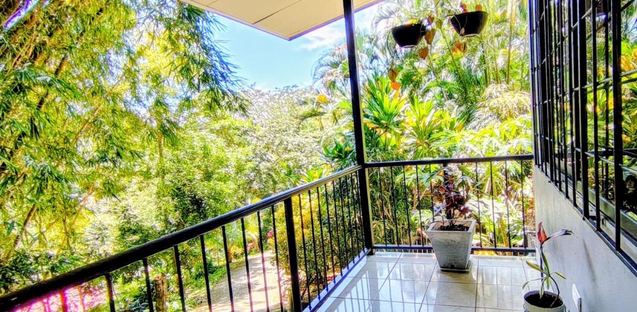 Casa Emma Quepos - Bed and Breakfast Quepos