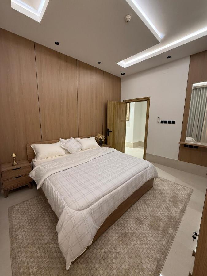 شقة غرفه صاله مطبخ دوره مياه الدرعيه - Ferienwohnung Riad