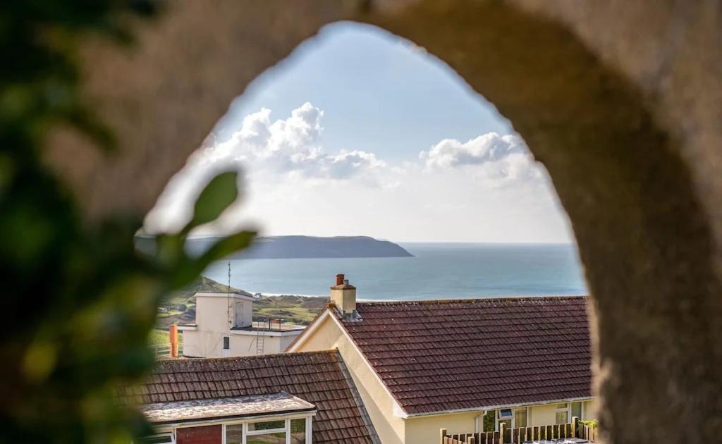Upover, 7 Bedroom House, Sleeps 12 - Bed and Breakfast Woolacombe