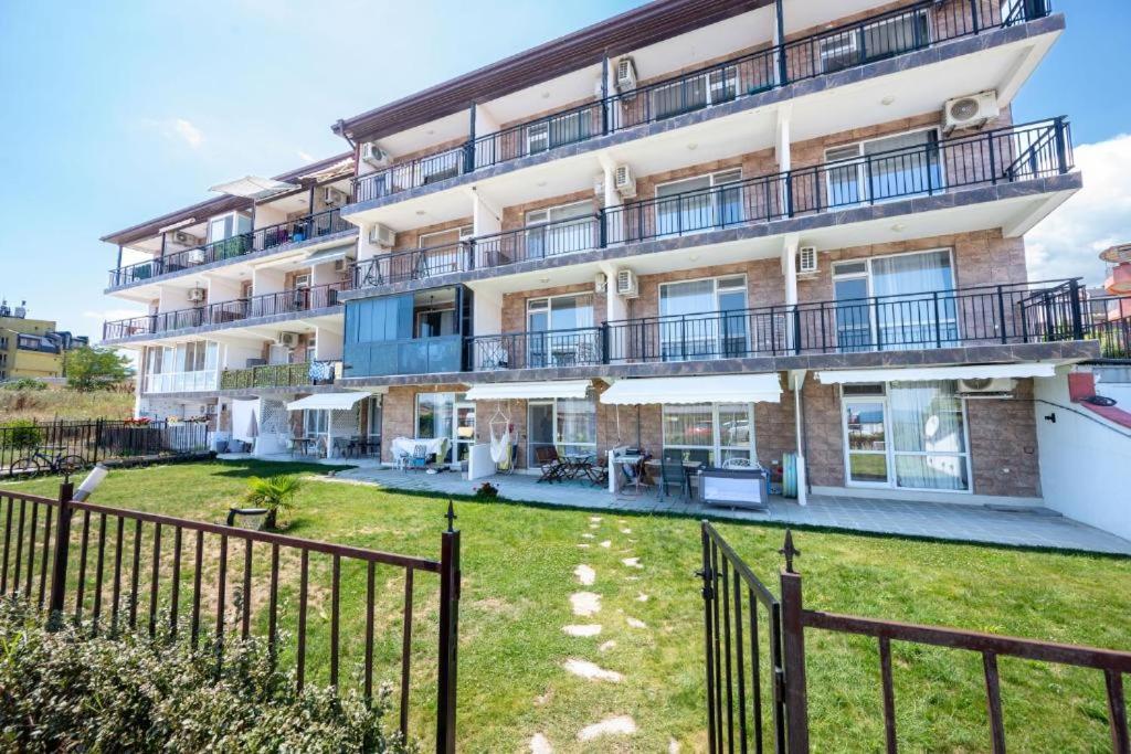 Студио Сони 2 - Chambres d'hôtes Sozopol