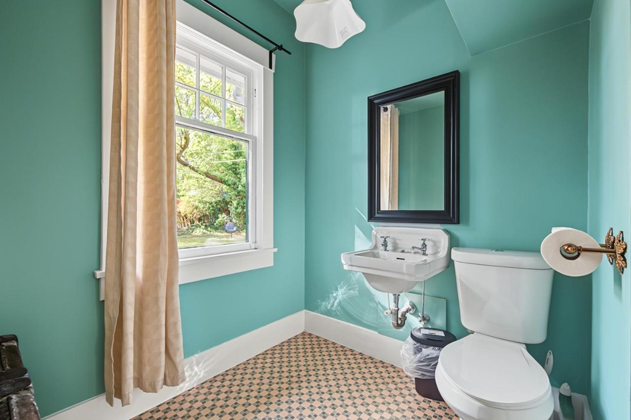 Shaughnessy Peaceful Private Rooms in a Classic Vancouver Home - Ferienwohnung Vancouver