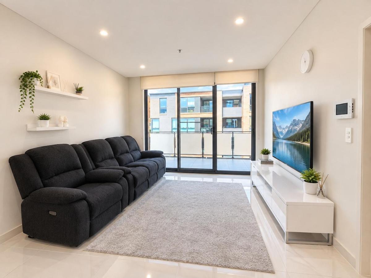 Stylish 2-Bedroom Apartment with Pool, Gym - B&B Sydney
