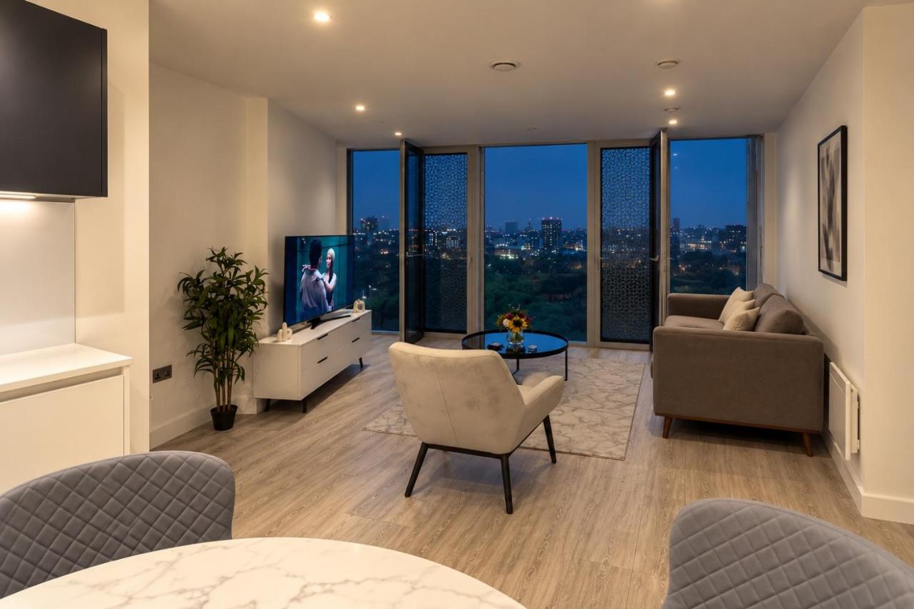 Modern 2 Bed Penthouse with Stunning views in Manchester City Center - B&B Manchester