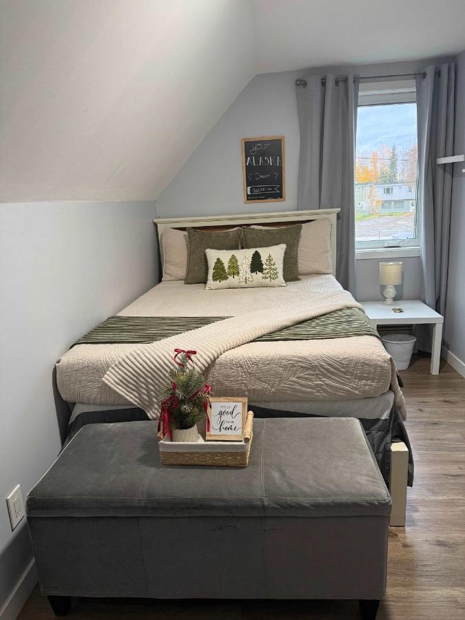 The Downtown Loft - B&B Fairbanks