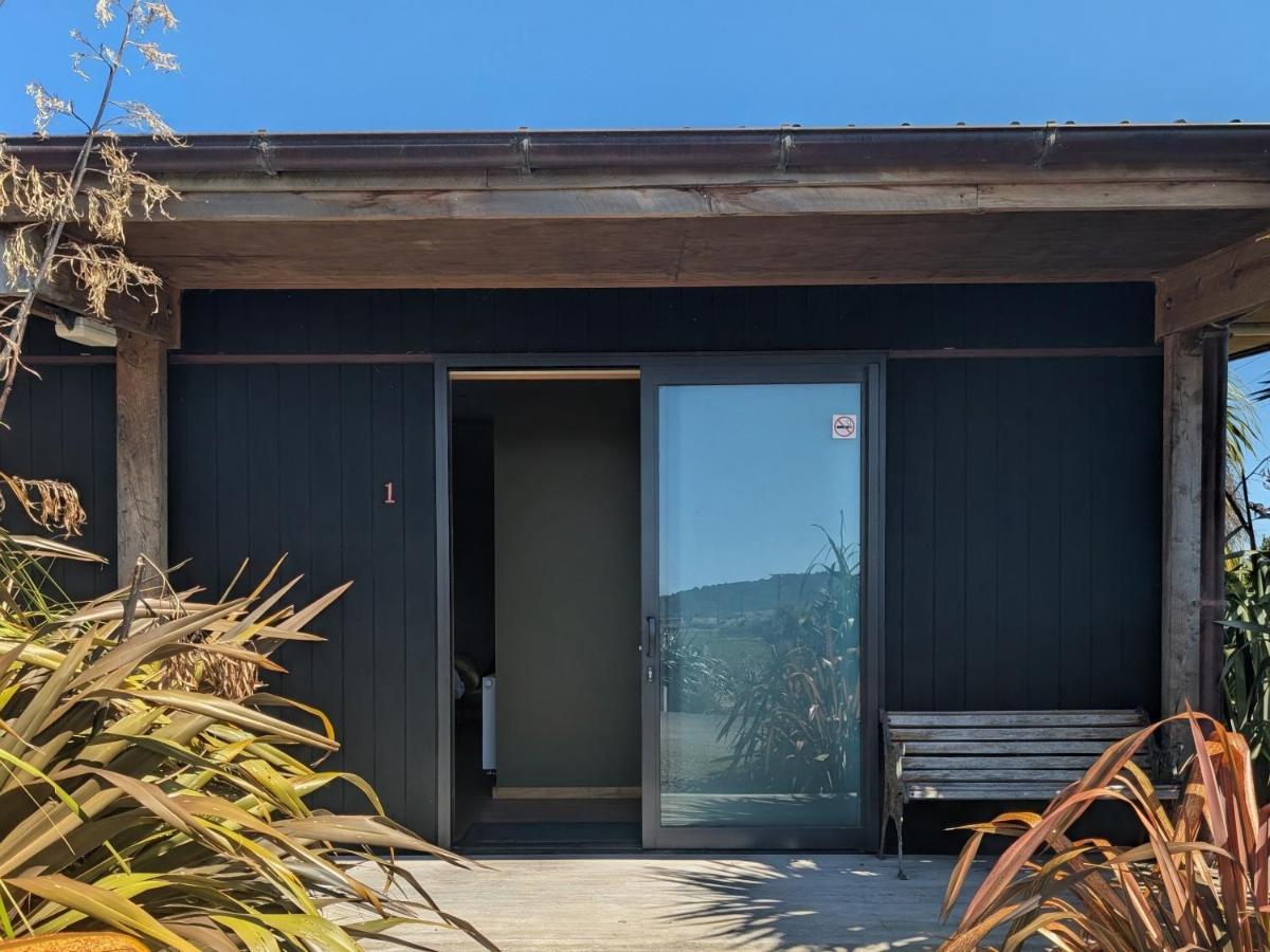 The Cliffs Resort Seaside Lodge - Bed and Breakfast Tuatapere
