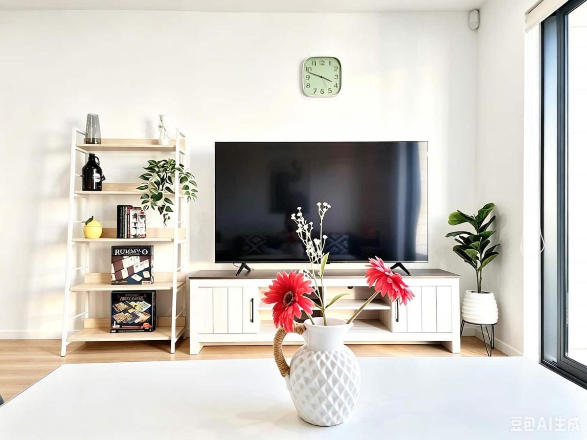 B AKL Airport Brand New Sleeps5 Free Parking - Chambres d'hôtes Auckland