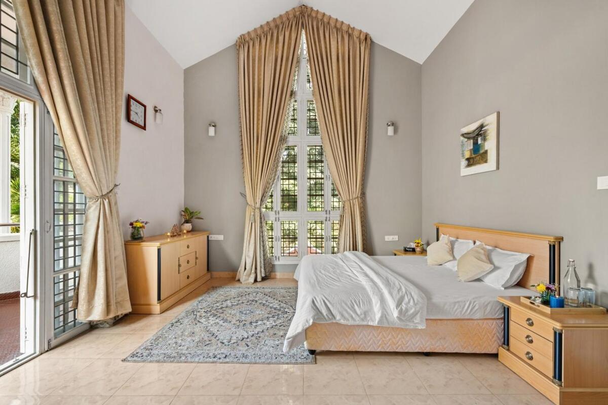 Nature's Novelle 4BHK Villa with Patio & Balcony - B&B Bengaluru