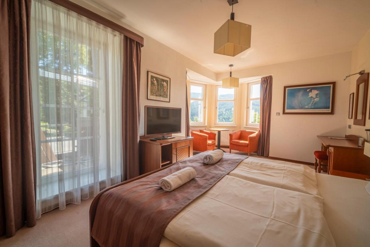 Deluxe Tweepersoonskamer met Balkon