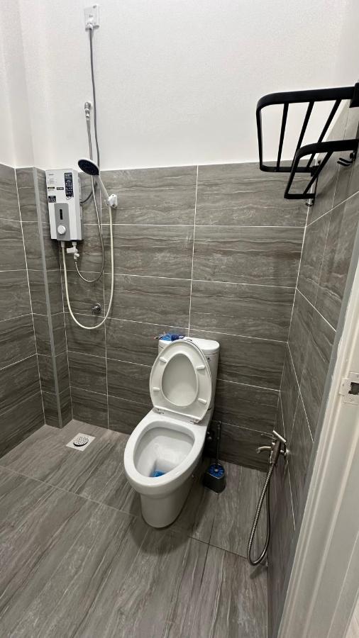Cozy Nest Home Stay Tangkak 东甲暖巢民宿 - B&B Tangkak