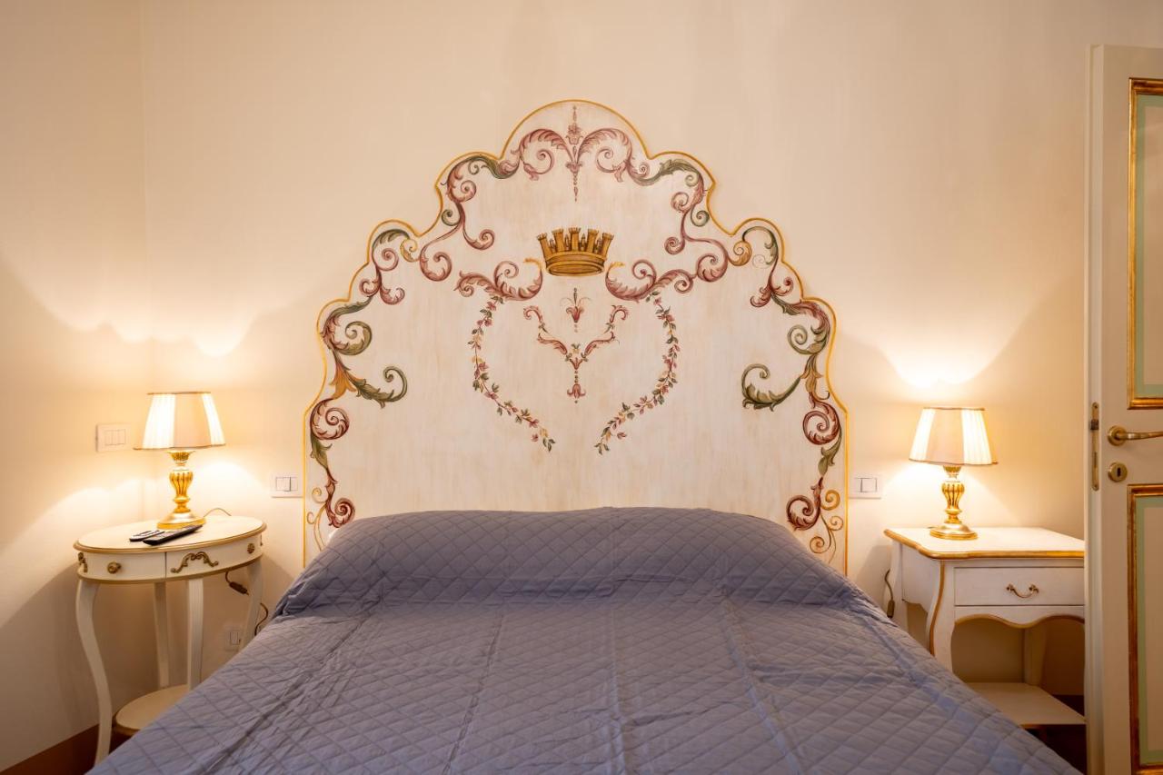 Dimora degli Affreschi - Assisi Historic Center - B&B Asís