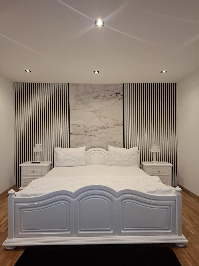 Casa Petcu - B&B Craiova