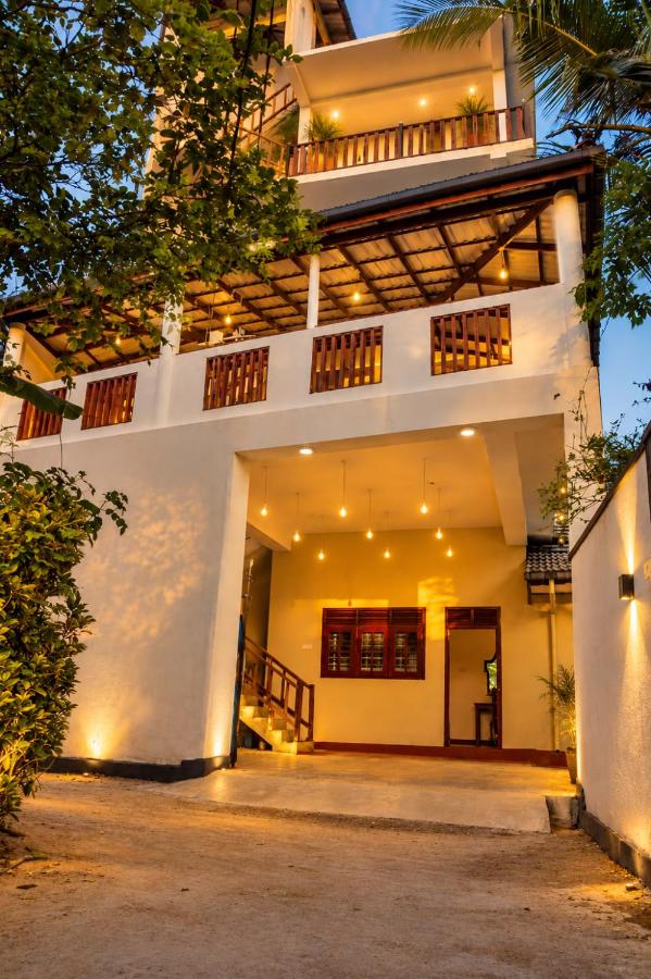 Cozy Crest - B&B Ahangama