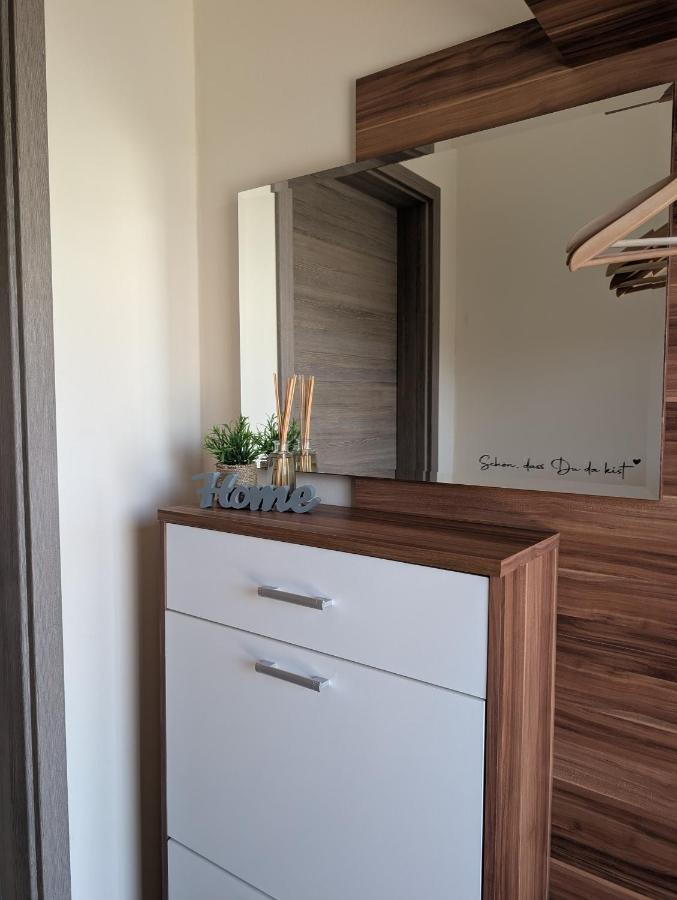 Ferienwohnungen zum Hörnauer See - B&B Gerolzhofen
