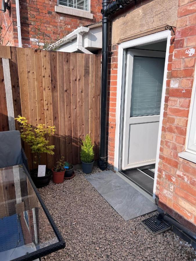 Modern Studio Flat, Hathern location - Ferienwohnung Hathern