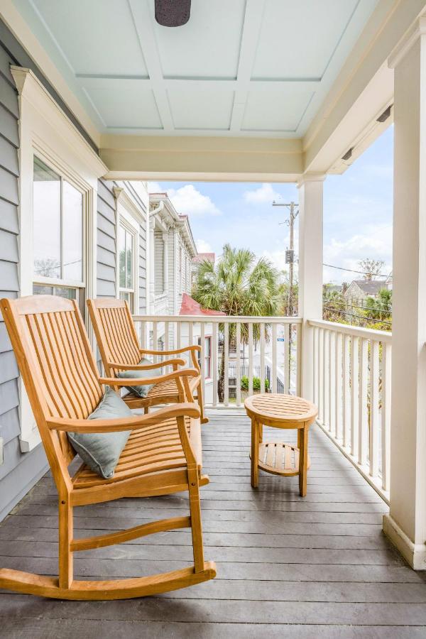Private Balcony 2 Living Rooms 2 Blocks to King - Chambres d'hôtes Charleston