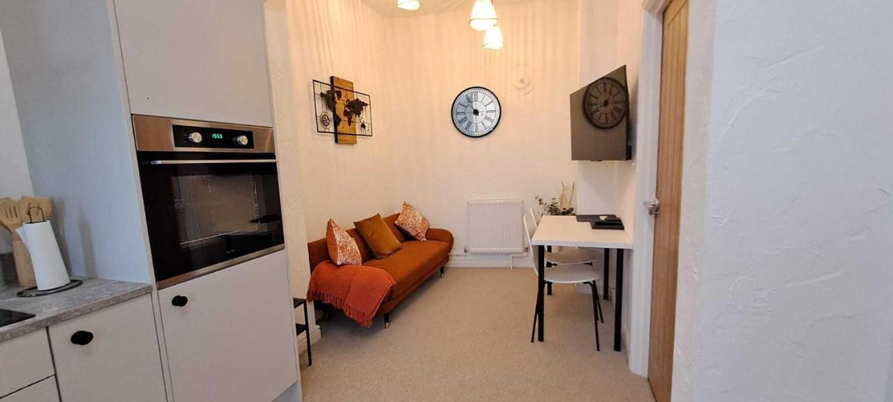1 Bed Apartment / sleeps 3/ Hathern - Bed and Breakfast Hathern