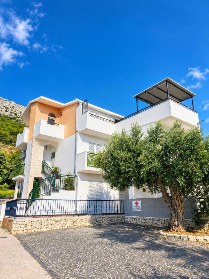 Apartman Štorija with Private Jacuzzi-Brela - B&B Brela