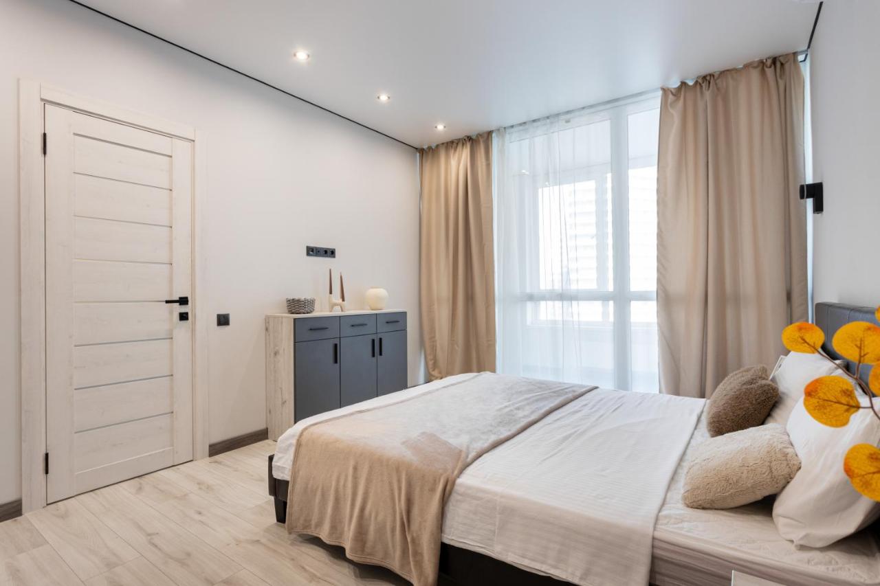 Cвітло є завжди! Низький поверх, Укриття, Паркінг ЖК GREAT - Ferienwohnung Kyjiw