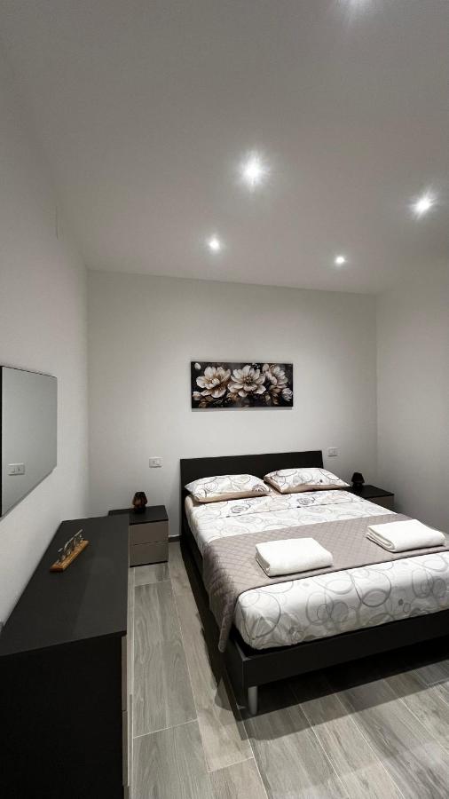 Noemi Vacation House - B&B Savona